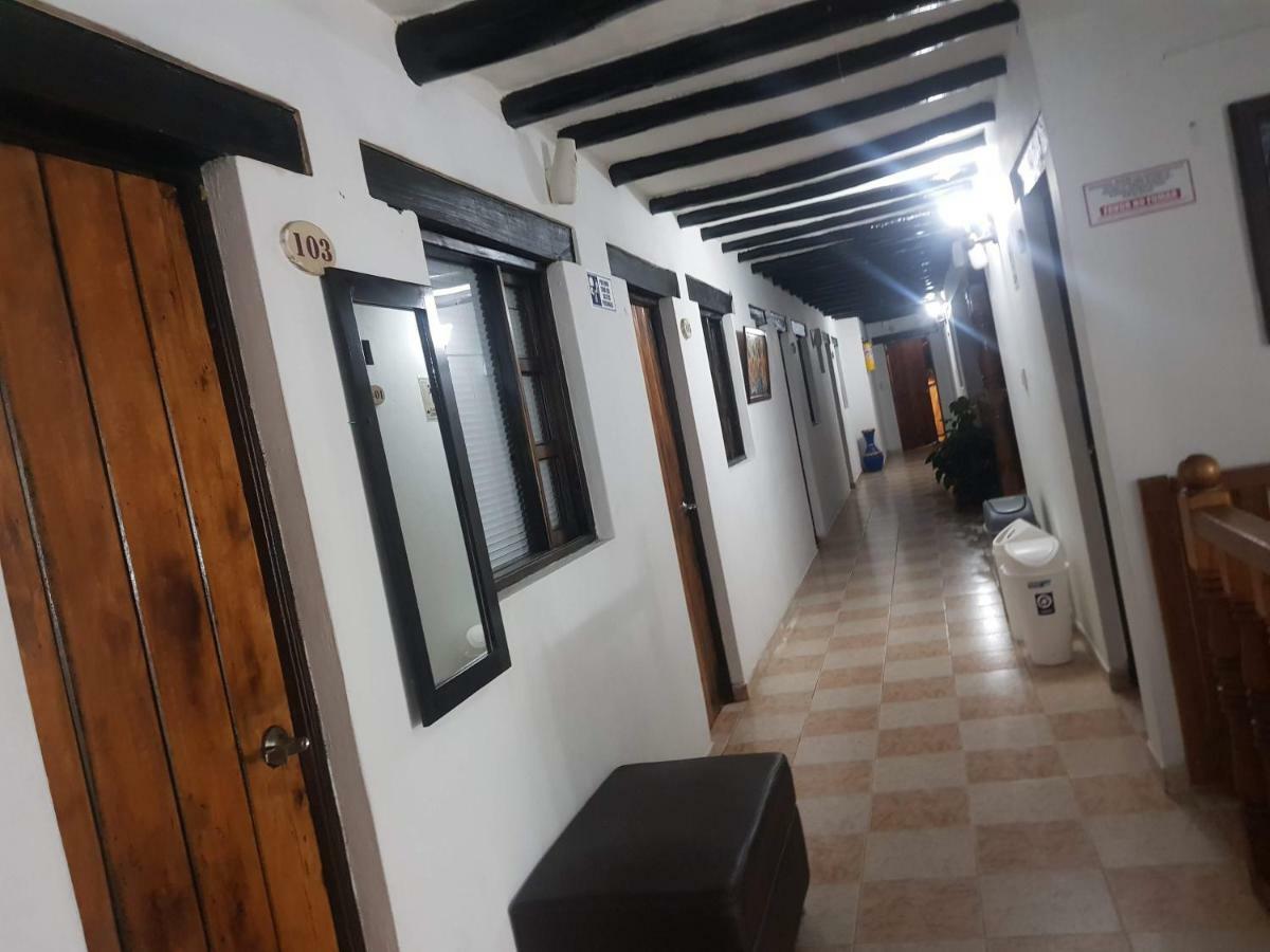 Hotel Hospedaje Girasol *